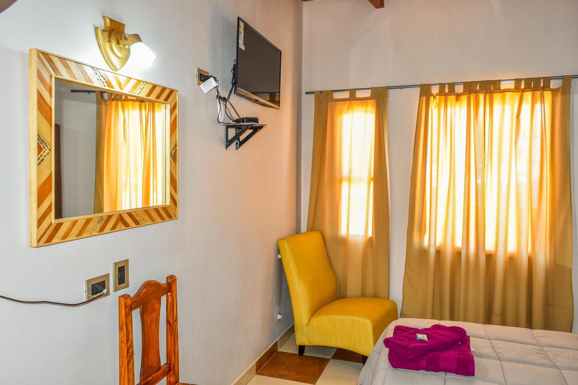 Hotel El Jardin Dante Tilcara Exterior foto